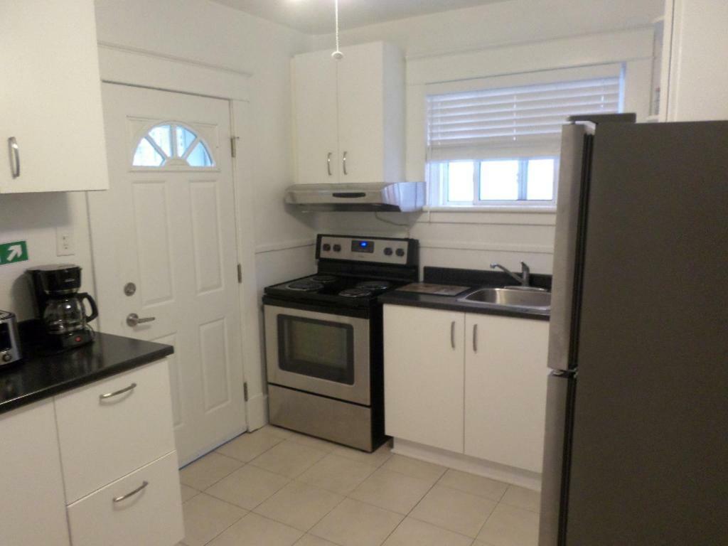 Апартаменты Beautiful, Clean, Quiet 2 Br-In Downtown Ottawa. Parking, Wifi And Netflix Included Экстерьер фото